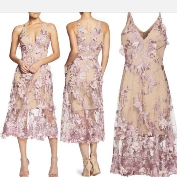 Dress the Population Dresses & Skirts - DRESS THE POPULATION AUDREY EMBROIDERED FIT AND FLARE DRESS SIZE XL